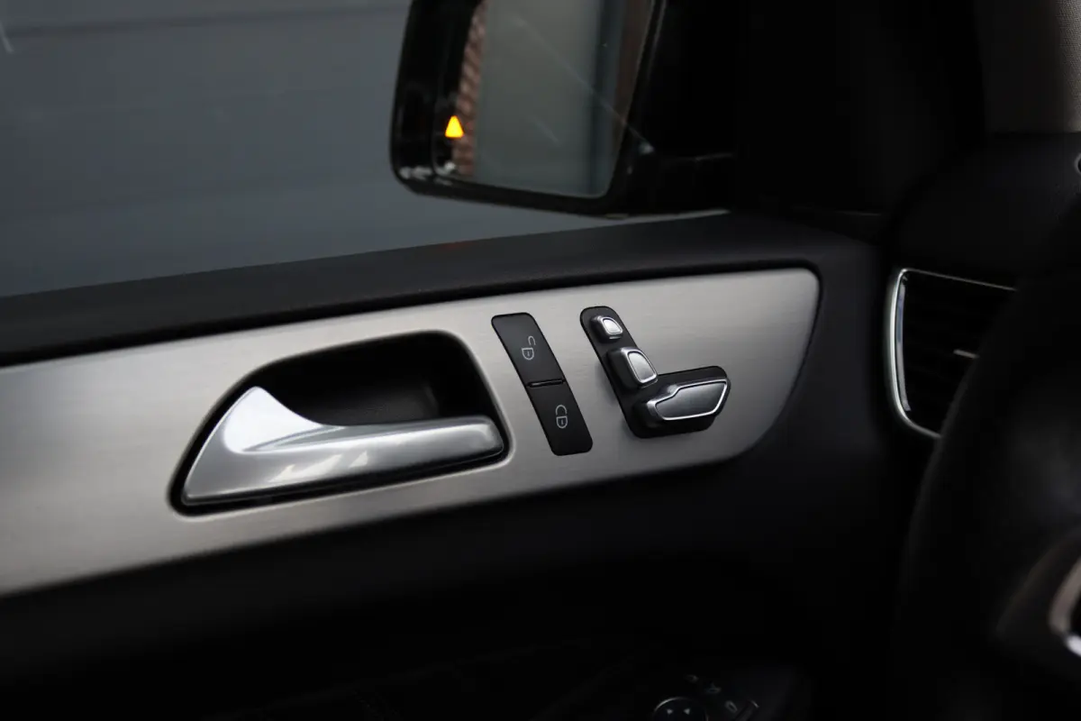 400 4MATIC AMG Line | Distronic+ | Luchtvering | Schuifdak | Trekhaak | Nappa-Leder | Surround Camera | Sfeerverlichting | Stoelverwarming | Dodehoekassistent |
