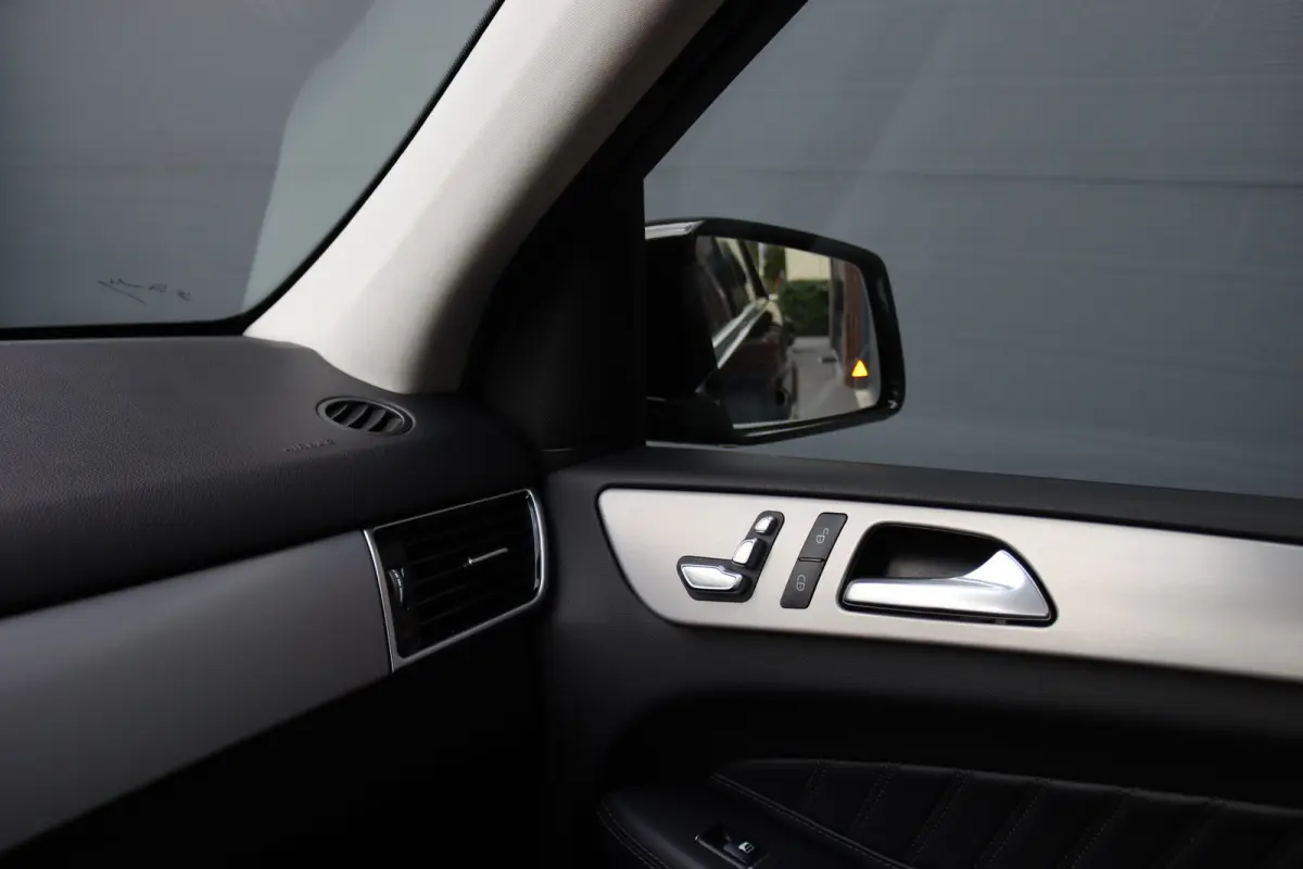 400 4MATIC AMG Line | Distronic+ | Luchtvering | Schuifdak | Trekhaak | Nappa-Leder | Surround Camera | Sfeerverlichting | Stoelverwarming | Dodehoekassistent |