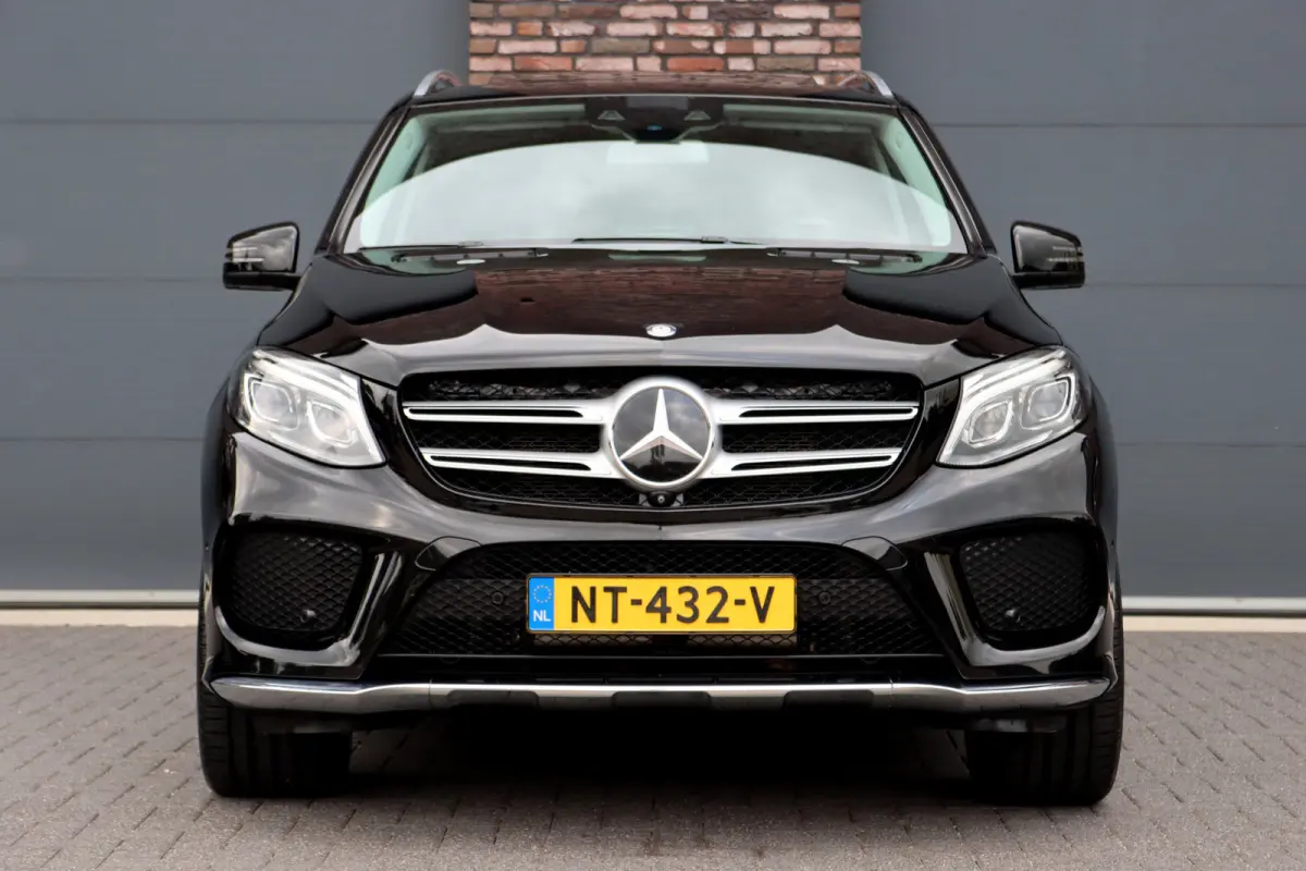 400 4MATIC AMG Line | Distronic+ | Luchtvering | Schuifdak | Trekhaak | Nappa-Leder | Surround Camera | Sfeerverlichting | Stoelverwarming | Dodehoekassistent |
