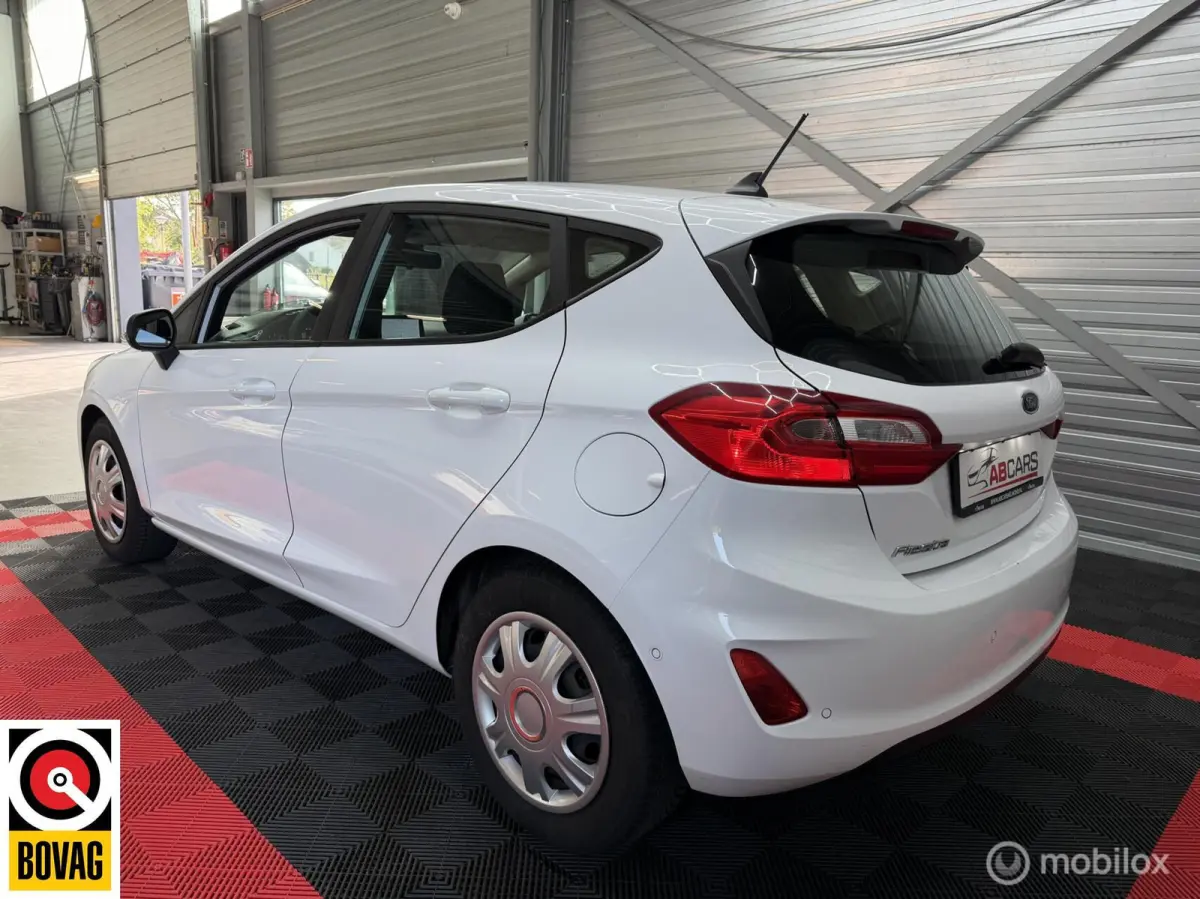 1.0 EcoBoost Connected met Distributieketting