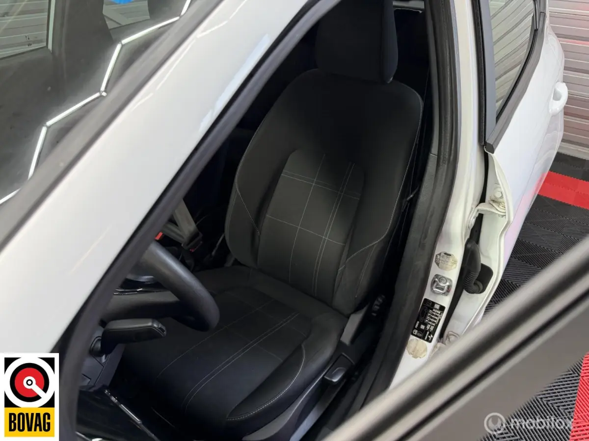 1.0 EcoBoost Connected met Distributieketting