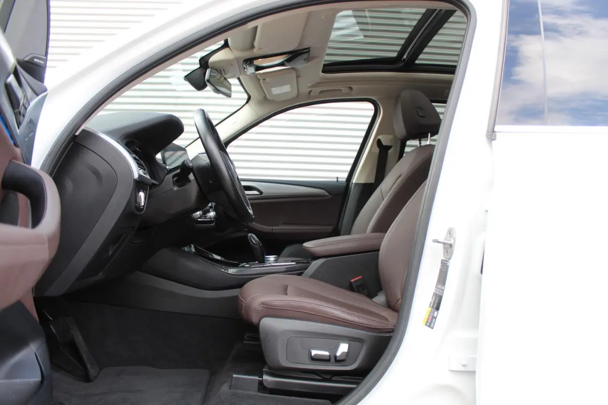 Executive 80 kWh Pano/Harman Kardon/Memory/Trekhaak