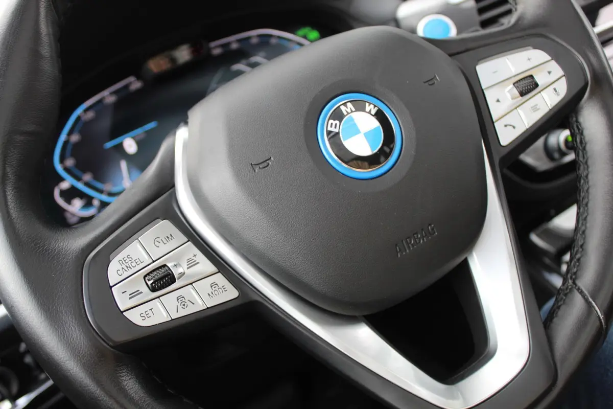 Executive 80 kWh Pano/Harman Kardon/Memory/Trekhaak