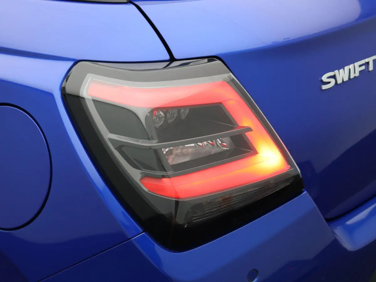 1.2 Comfort Smart Hybrid | Stoelverwarming | Achteruitrijcamera | Cruise Control Adaptief | Keyless Entry |