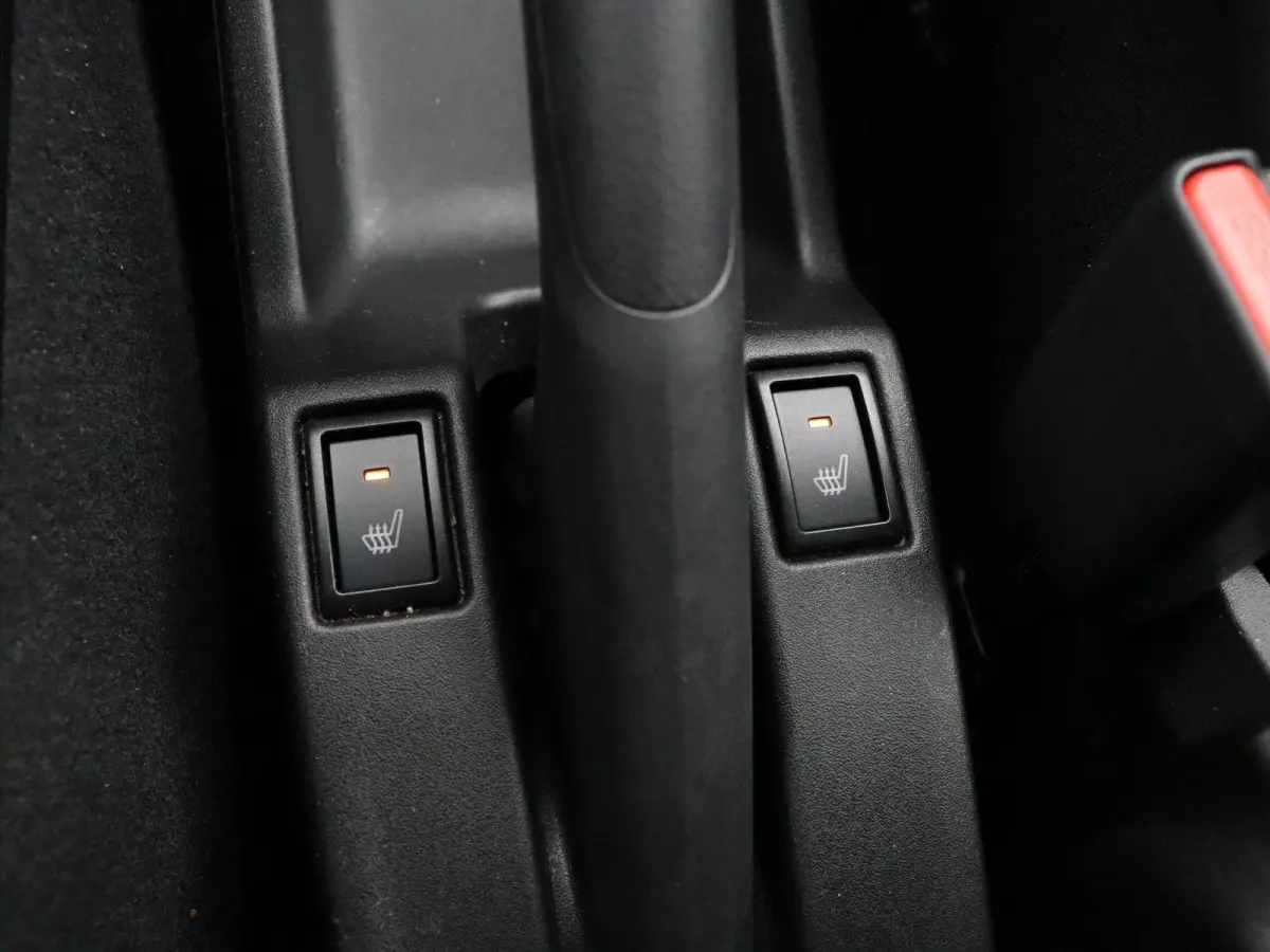 1.2 Comfort Smart Hybrid | Stoelverwarming | Achteruitrijcamera | Cruise Control Adaptief | Keyless Entry |