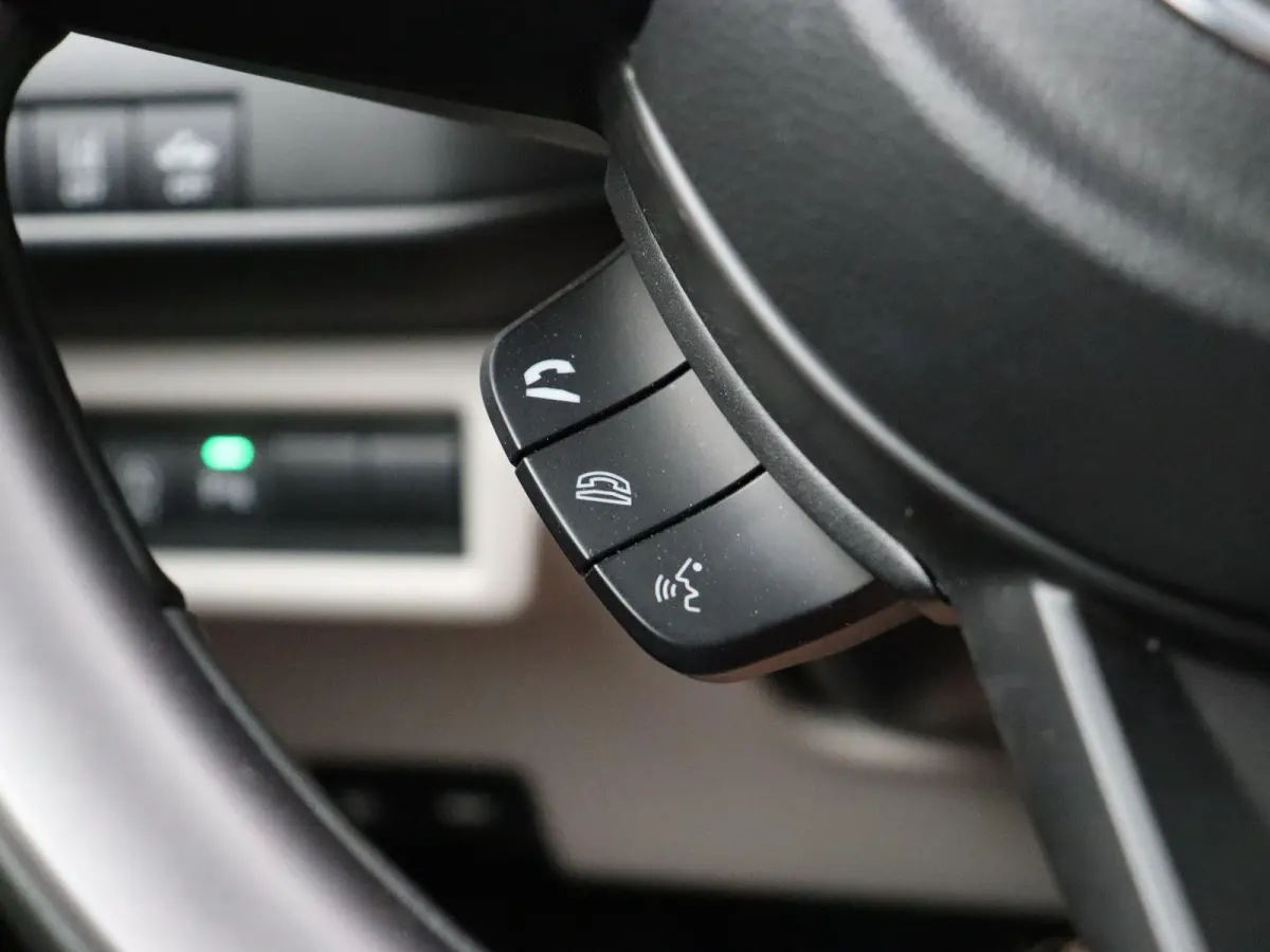 1.2 Comfort Smart Hybrid | Stoelverwarming | Achteruitrijcamera | Cruise Control Adaptief | Keyless Entry |