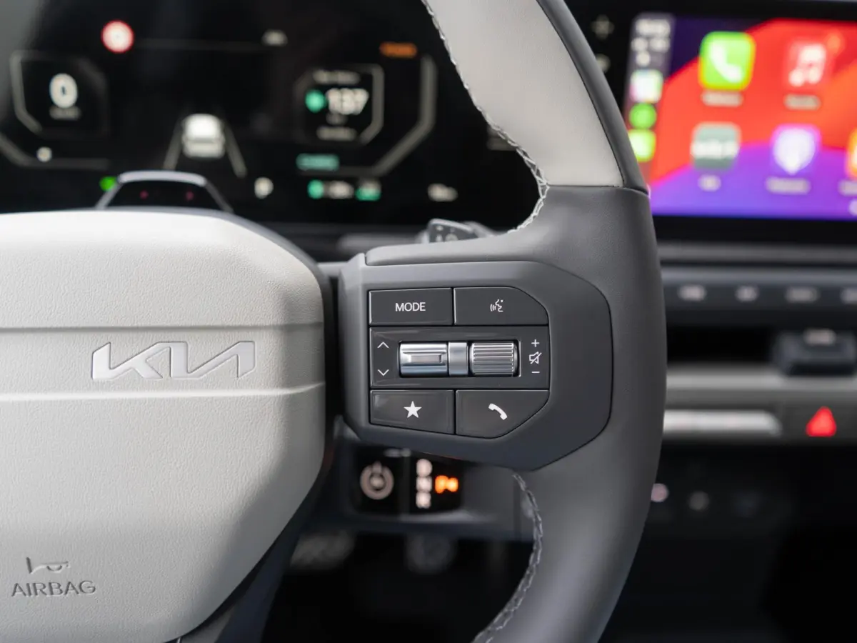 GT-Line Business Edition 81.4 kWh | Stoel en stuur verwarming | Carplay/android auto |