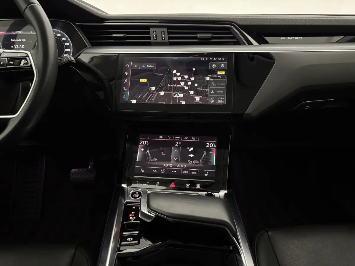 55 quattro Advanced edition 95 kWh | Snelladen | SOH 90% | Luchtvering | Virtual | Memory | Clima | Trekhaak | Keyless | LED
