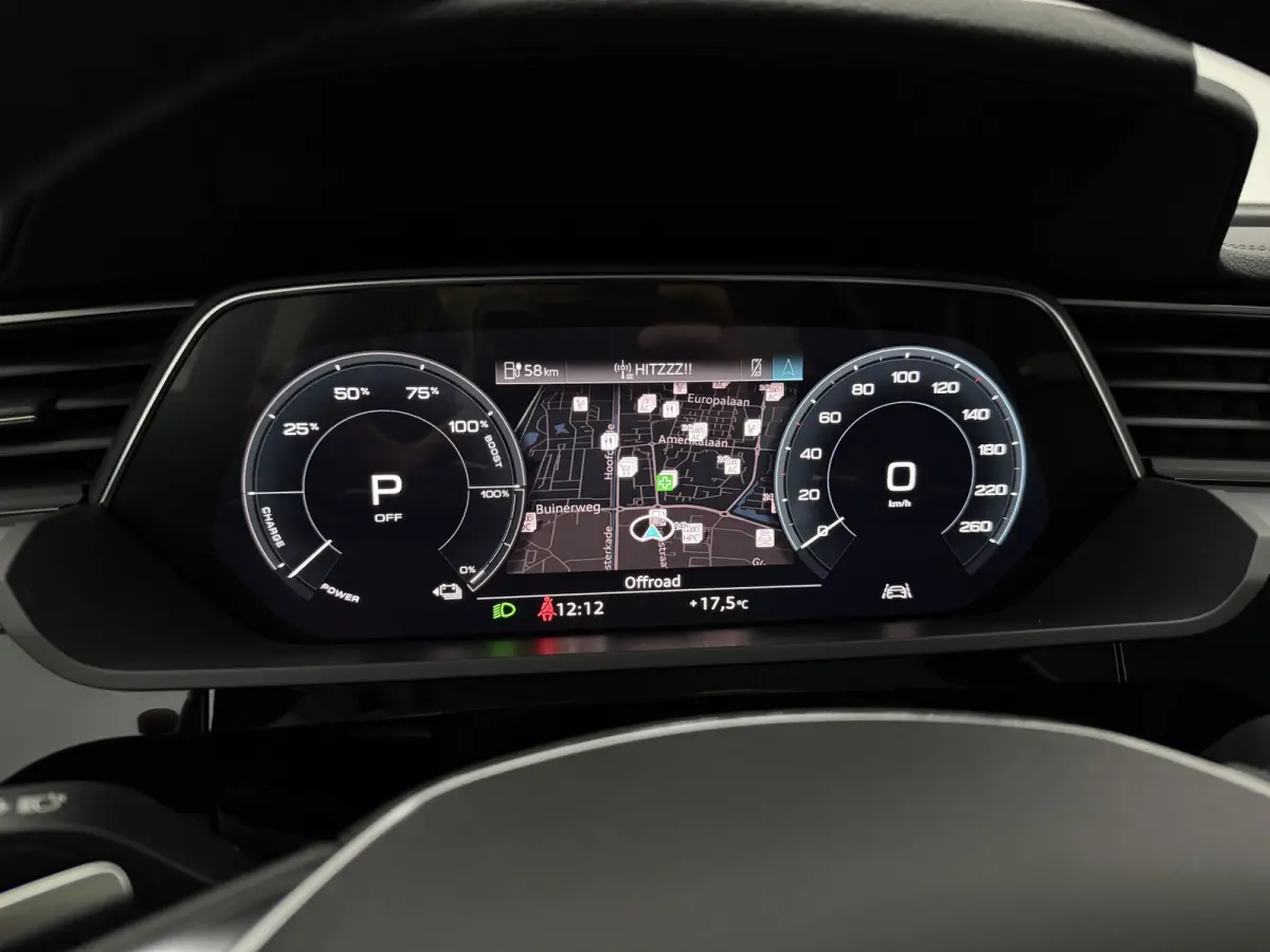 55 quattro Advanced edition 95 kWh | Snelladen | SOH 90% | Luchtvering | Virtual | Memory | Clima | Trekhaak | Keyless | LED