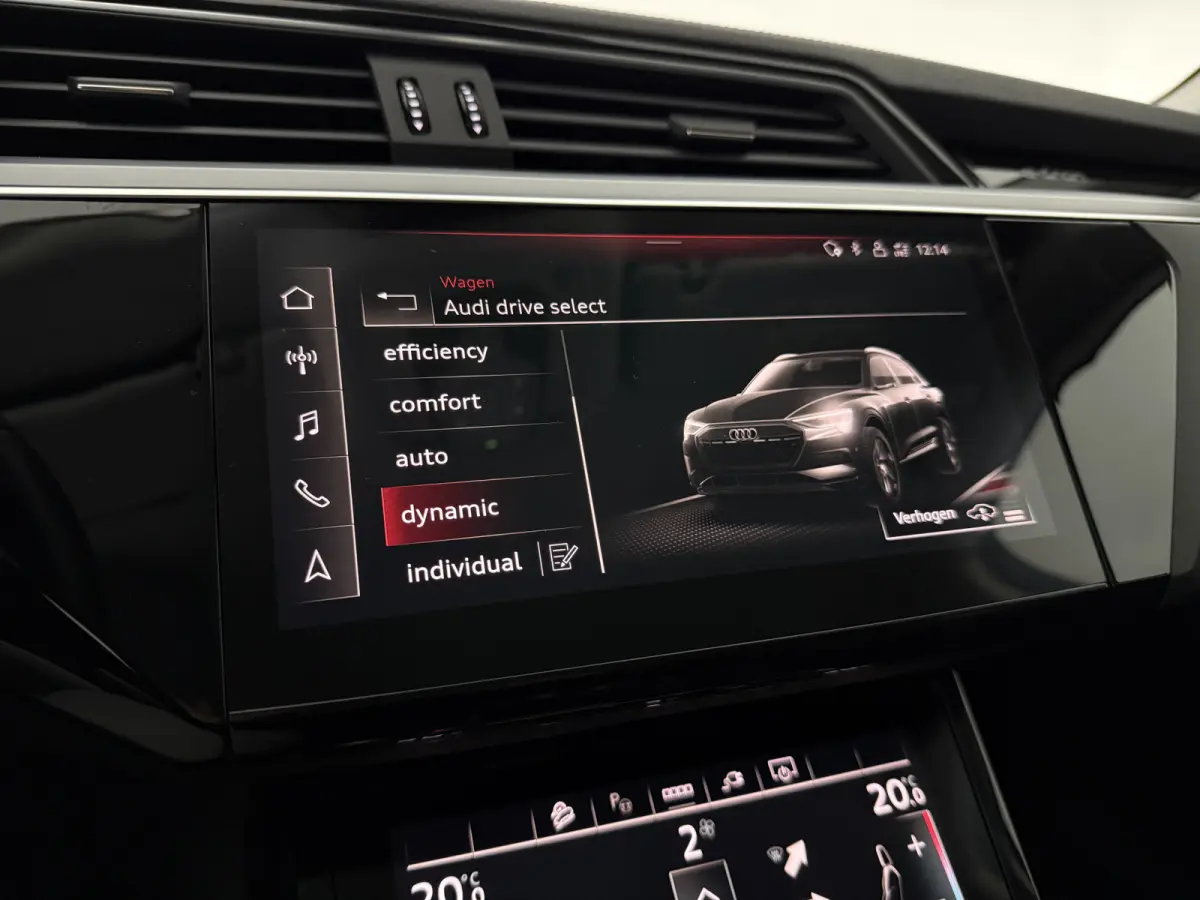 55 quattro Advanced edition 95 kWh | Snelladen | SOH 90% | Luchtvering | Virtual | Memory | Clima | Trekhaak | Keyless | LED
