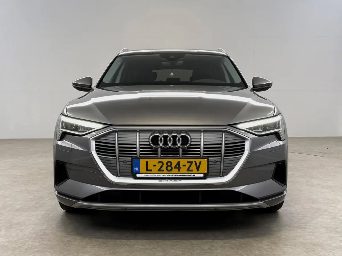 55 quattro Advanced edition 95 kWh | Snelladen | SOH 90% | Luchtvering | Virtual | Memory | Clima | Trekhaak | Keyless | LED