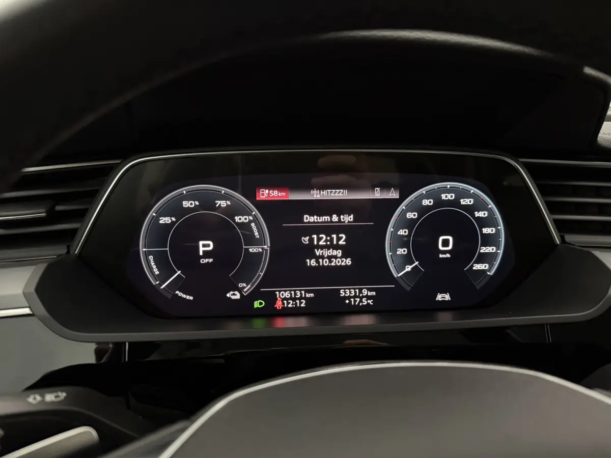 55 quattro Advanced edition 95 kWh | Snelladen | SOH 90% | Luchtvering | Virtual | Memory | Clima | Trekhaak | Keyless | LED