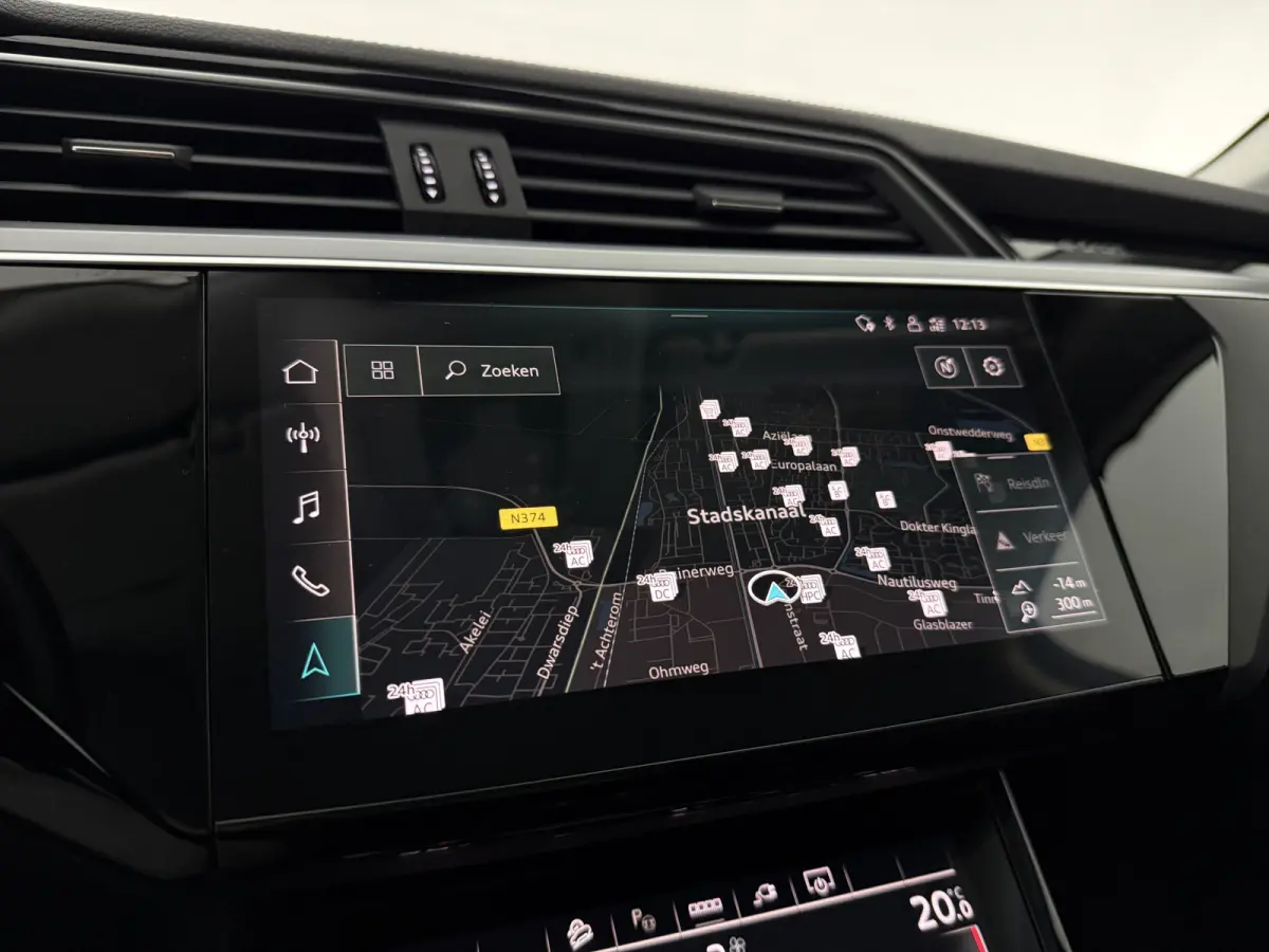 55 quattro Advanced edition 95 kWh | Snelladen | SOH 90% | Luchtvering | Virtual | Memory | Clima | Trekhaak | Keyless | LED