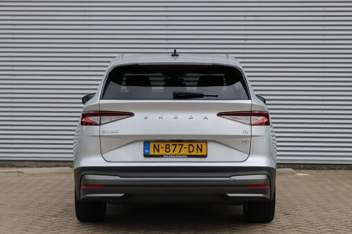 60/Camera/Carplay/Stuurverw/Stoelverw/20inch
