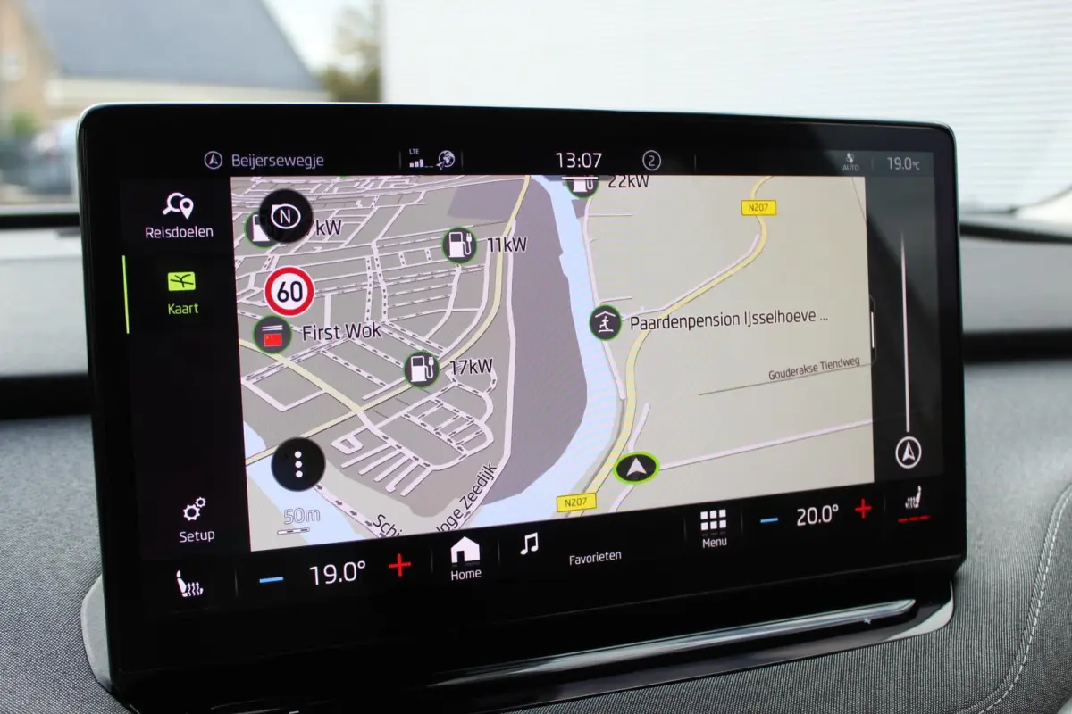 60/Camera/Carplay/Stuurverw/Stoelverw/20inch