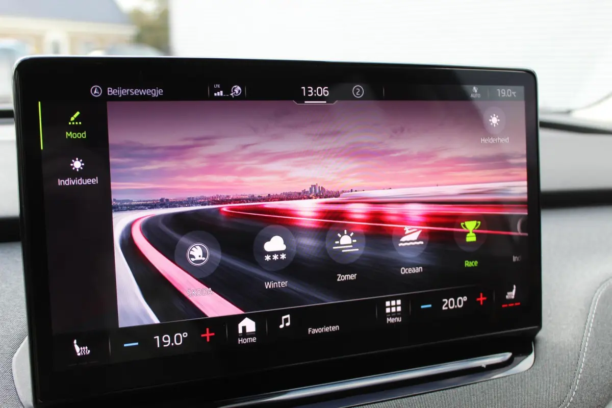 60/Camera/Carplay/Stuurverw/Stoelverw/20inch