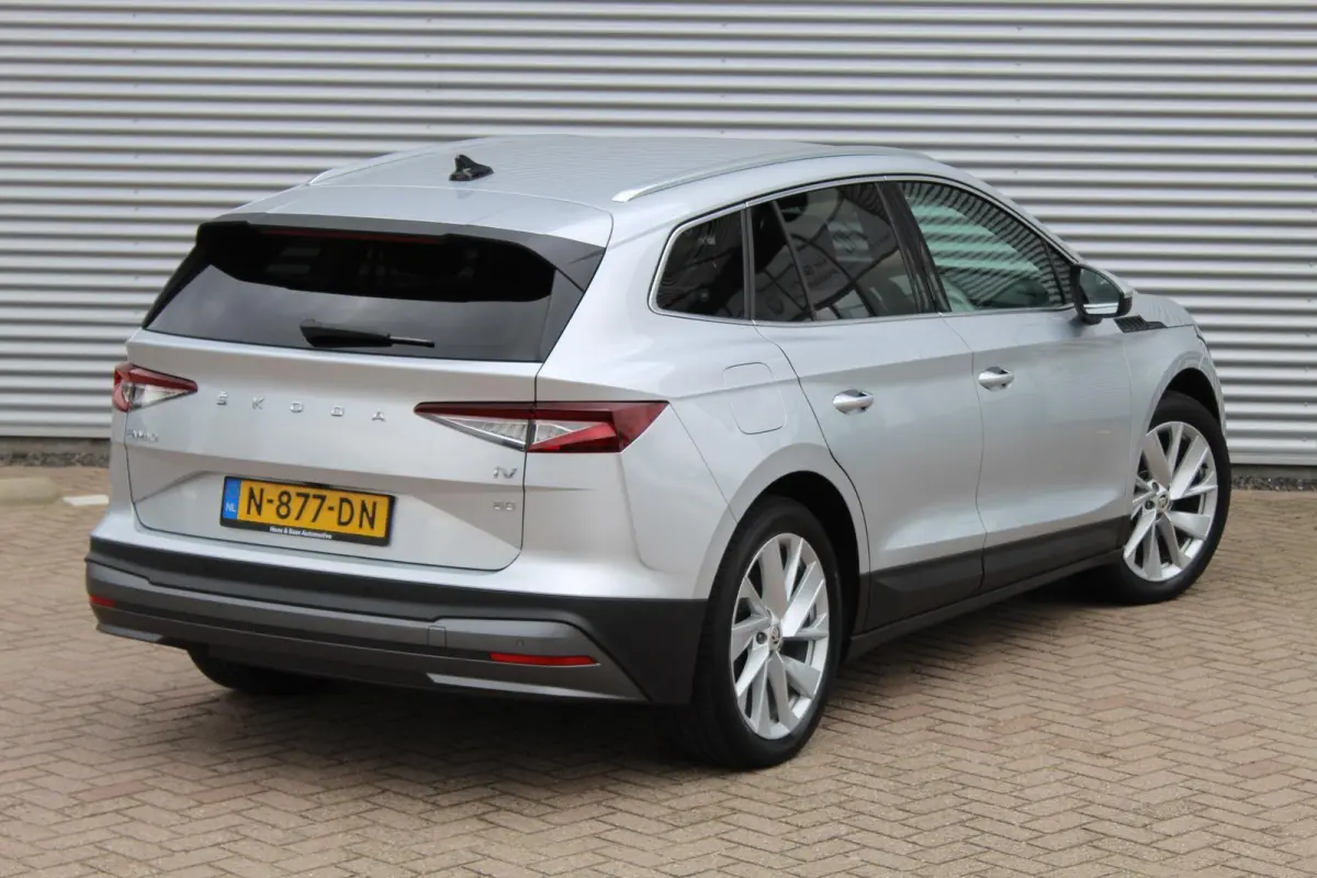 60/Camera/Carplay/Stuurverw/Stoelverw/20inch
