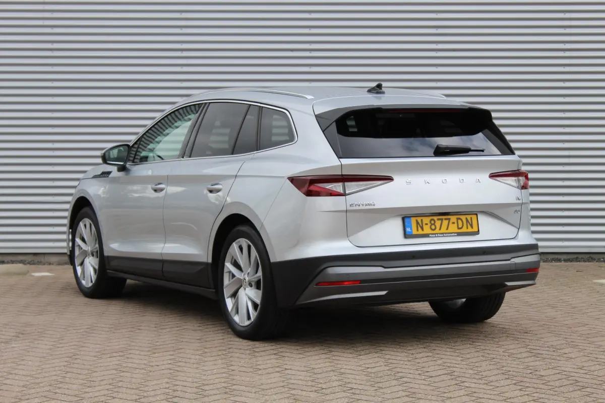 60/Camera/Carplay/Stuurverw/Stoelverw/20inch