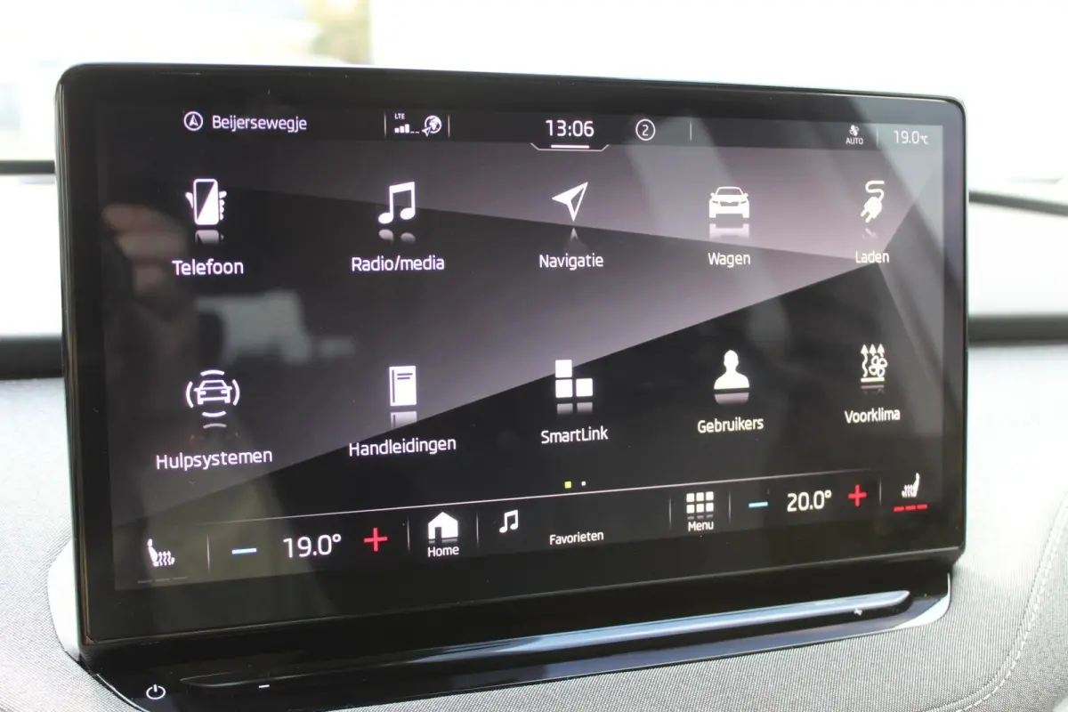60/Camera/Carplay/Stuurverw/Stoelverw/20inch
