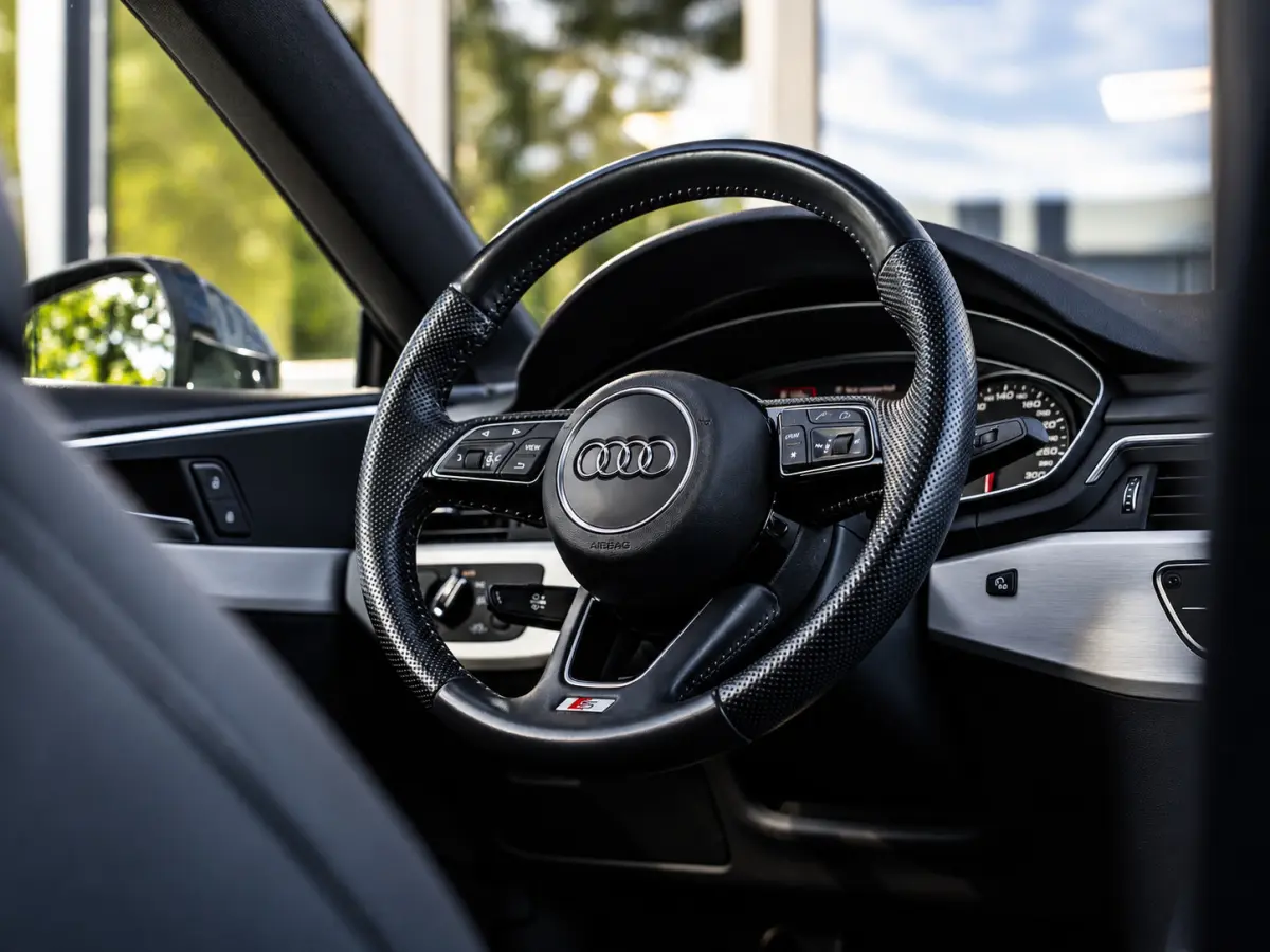 2.0 TFSI MHEV S-Line|PANO|LED|STOELVW|NAP