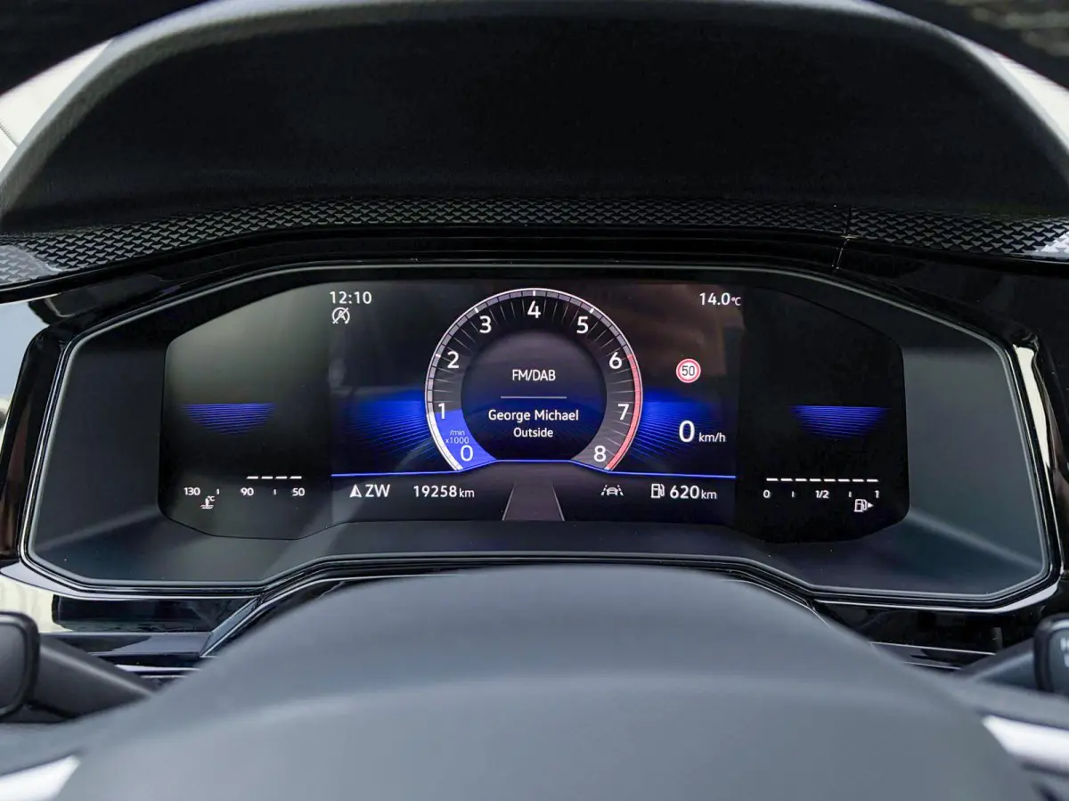 1.0 TSI 95pk Life Edition | Navigatie | Camera | Stoelverwarming
