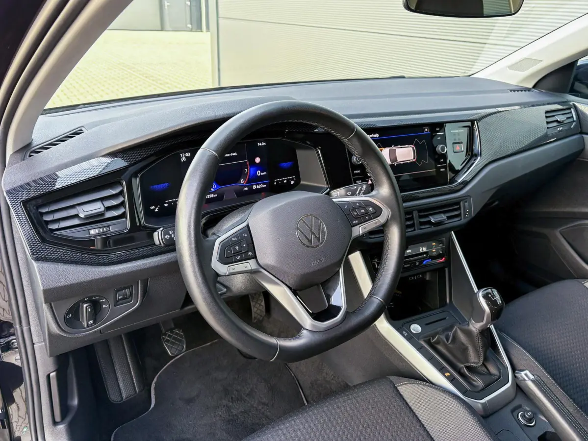 1.0 TSI 95pk Life Edition | Navigatie | Camera | Stoelverwarming