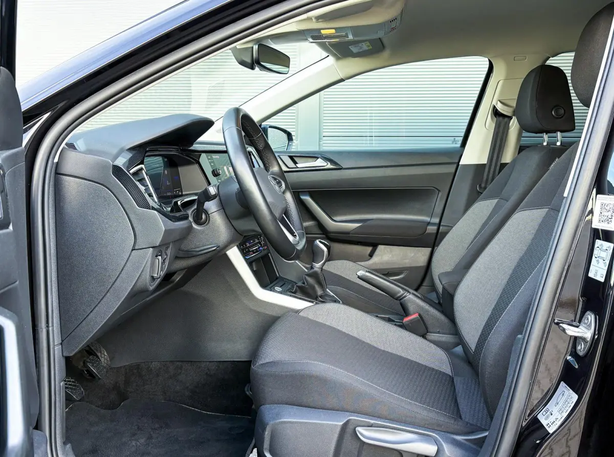 1.0 TSI 95pk Life Edition | Navigatie | Camera | Stoelverwarming