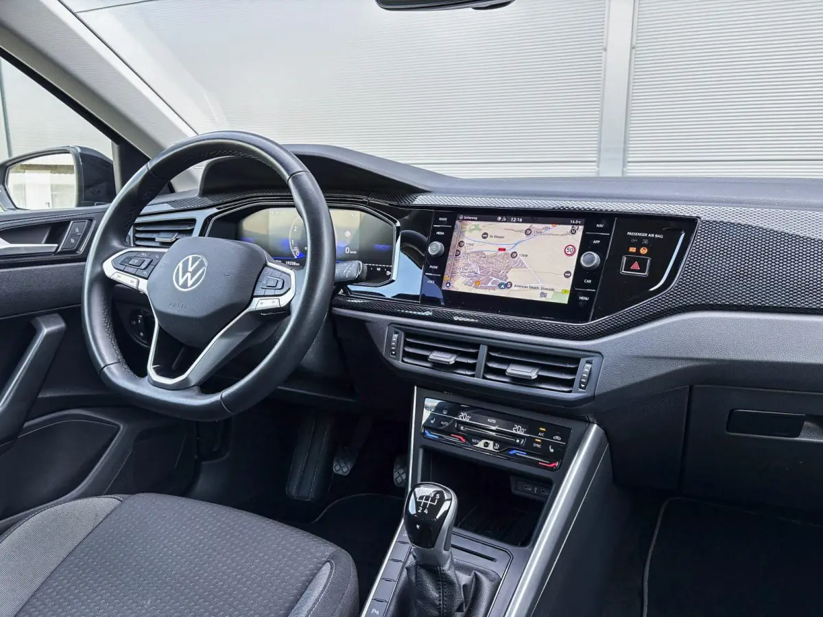 1.0 TSI 95pk Life Edition | Navigatie | Camera | Stoelverwarming