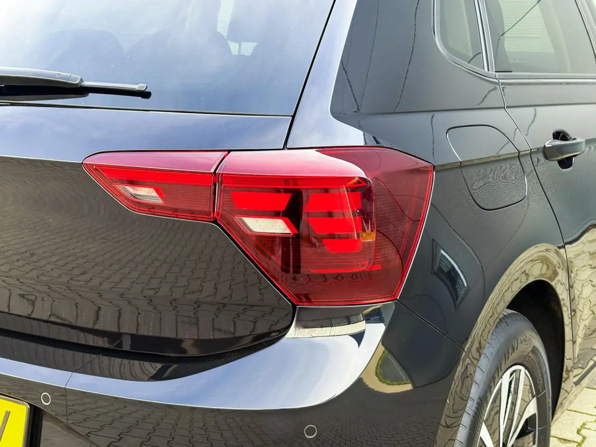 1.0 TSI 95pk Life Edition | Navigatie | Camera | Stoelverwarming