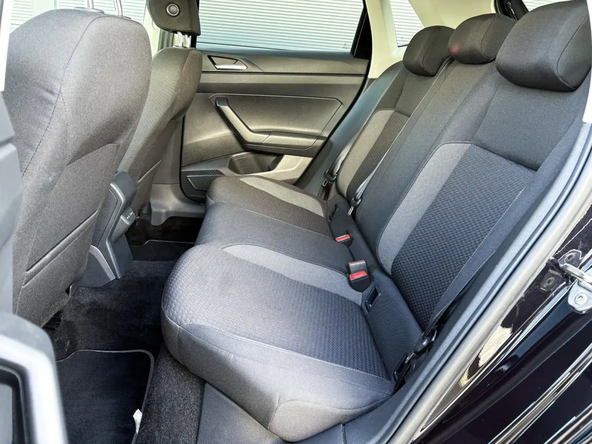 1.0 TSI 95pk Life Edition | Navigatie | Camera | Stoelverwarming