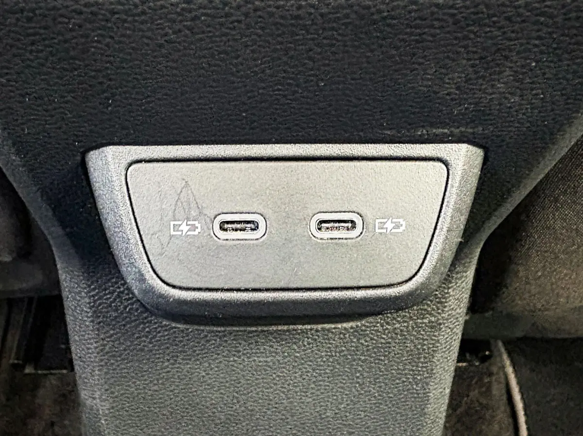 1.0 TSI 95pk Life Edition | Navigatie | Camera | Stoelverwarming