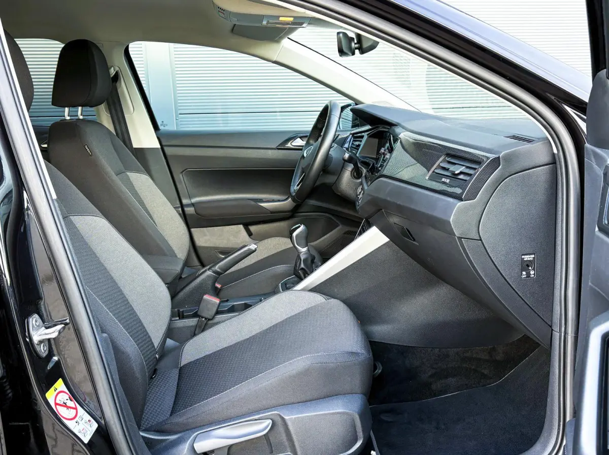 1.0 TSI 95pk Life Edition | Navigatie | Camera | Stoelverwarming