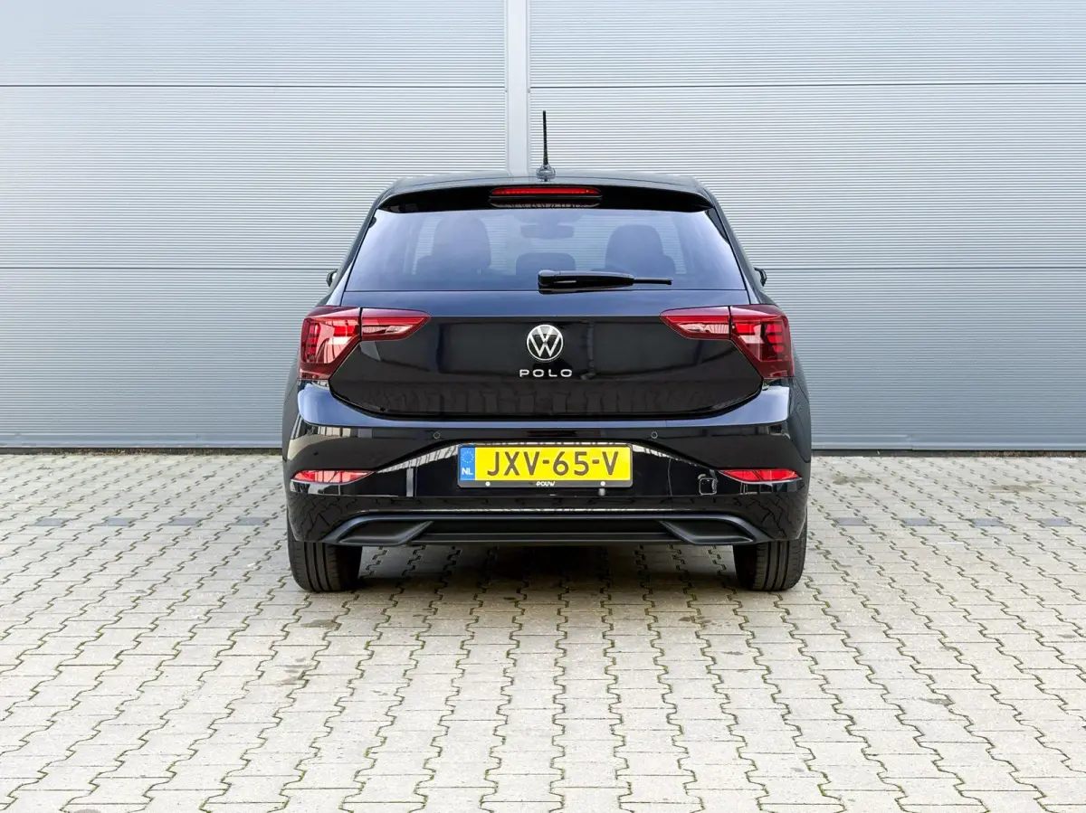 1.0 TSI 95pk Life Edition | Navigatie | Camera | Stoelverwarming