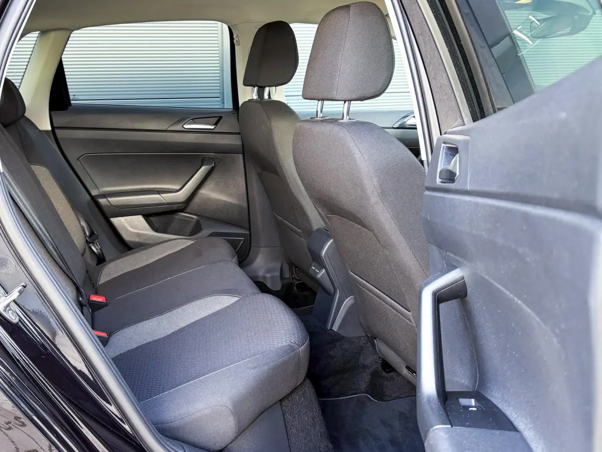 1.0 TSI 95pk Life Edition | Navigatie | Camera | Stoelverwarming