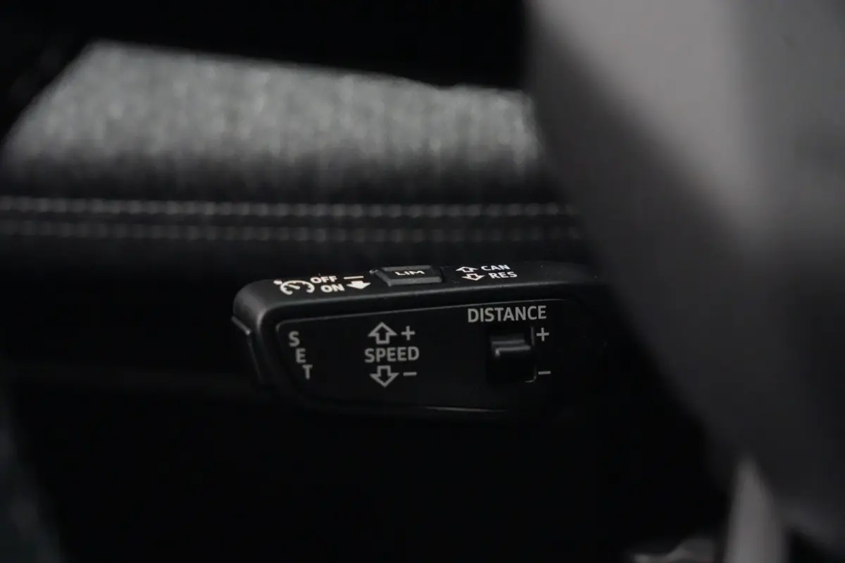 S edition quattro 100 kWh | 428 PK | Panoramadak | Trekhaak | 360 camera | Audi Q6 e-tron S edition quattro met 428 PK en een volledig elektrische aandrijflijn met 100 kWh accupakket en quat