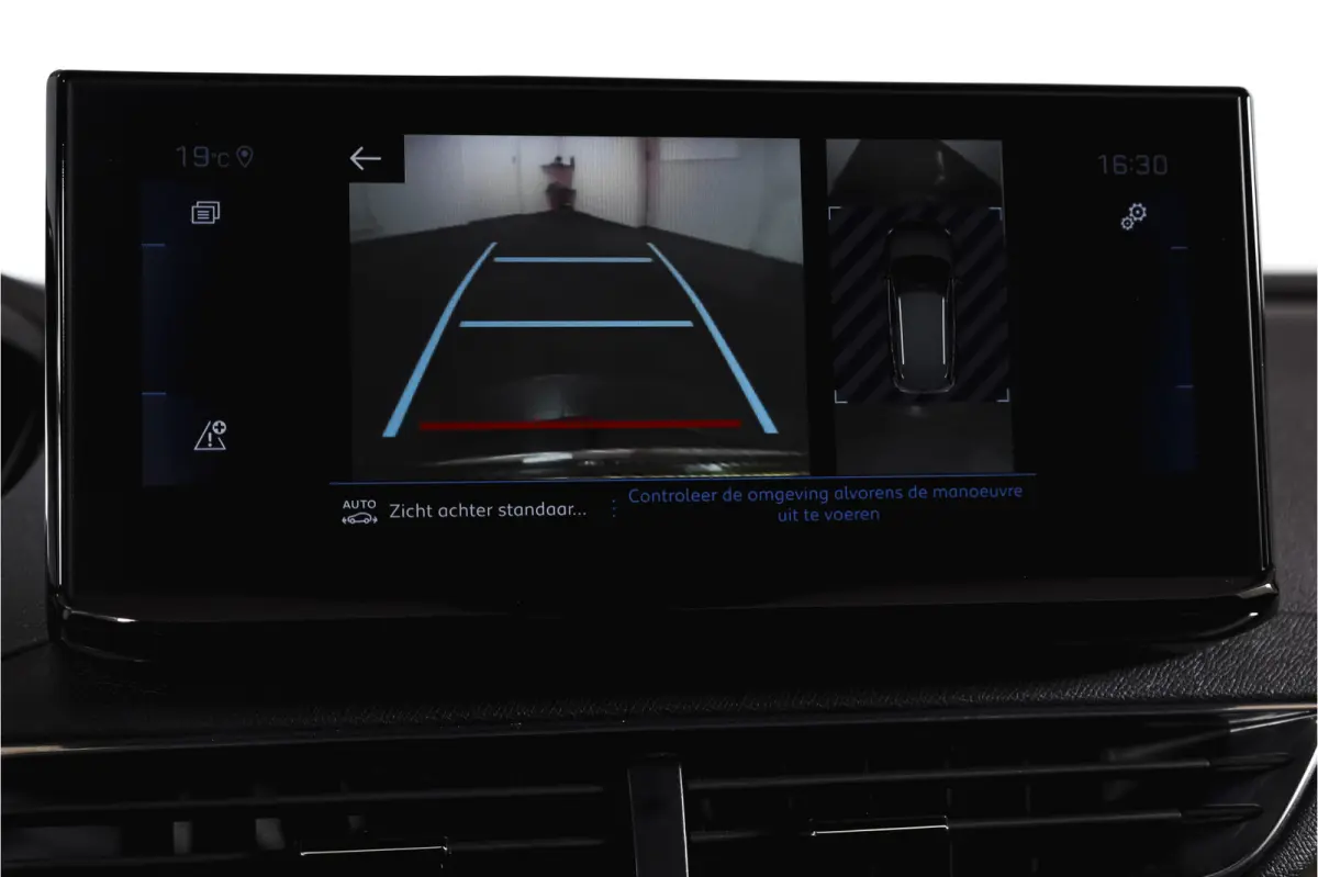 1.6 PureTech 180 PK GT - Automaat | Dig. Cockpit | Adapt. Cruise | Leder-+stoelverw. | Elek. stoelen | Camera | NAV | ECC | Elek. Klep | Afn. Trekhaak | LM 18" |