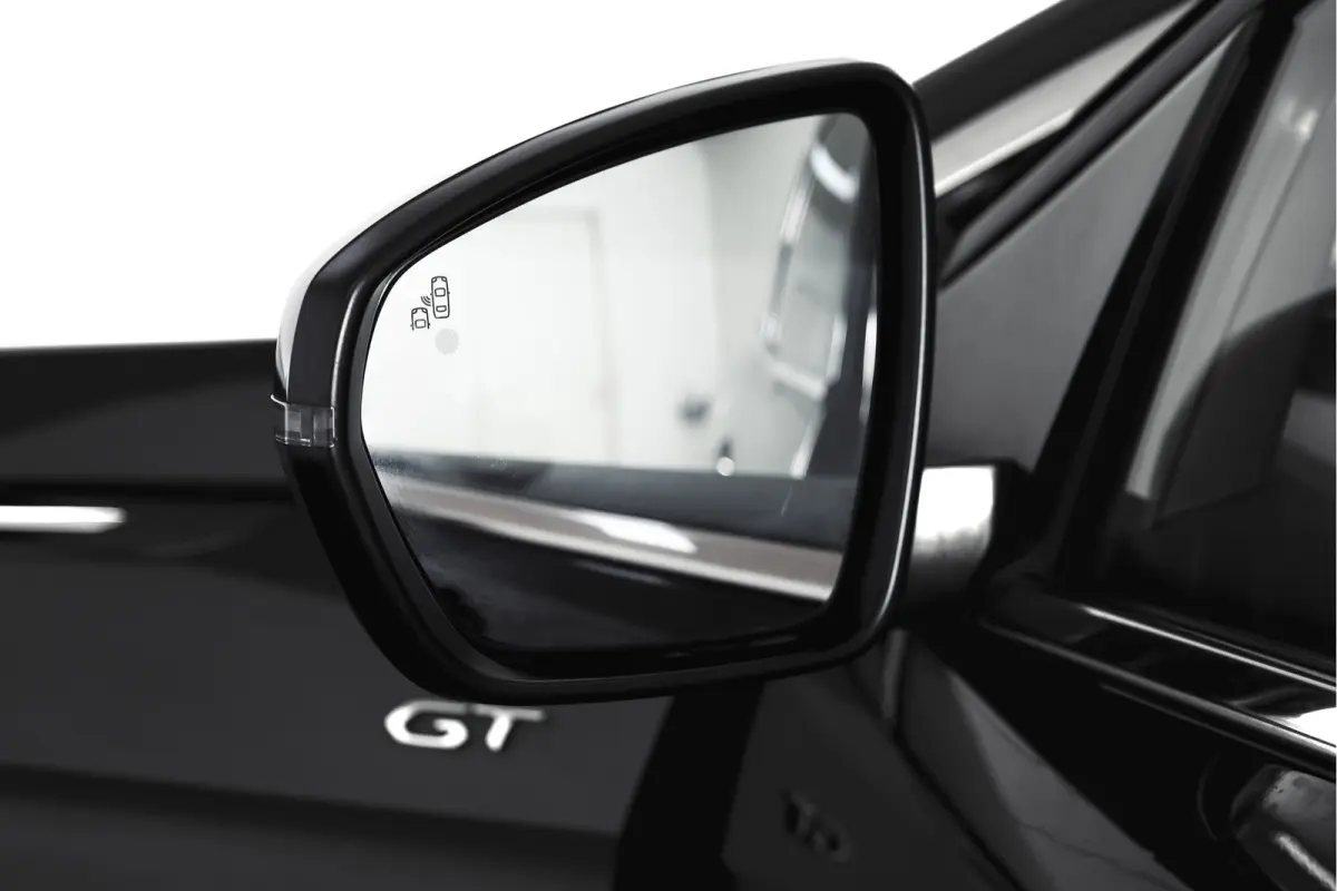 1.6 PureTech 180 PK GT - Automaat | Dig. Cockpit | Adapt. Cruise | Leder-+stoelverw. | Elek. stoelen | Camera | NAV | ECC | Elek. Klep | Afn. Trekhaak | LM 18" |