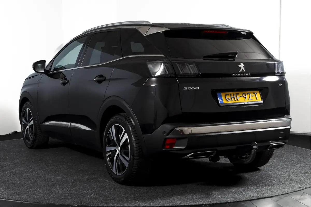 1.6 PureTech 180 PK GT - Automaat | Dig. Cockpit | Adapt. Cruise | Leder-+stoelverw. | Elek. stoelen | Camera | NAV | ECC | Elek. Klep | Afn. Trekhaak | LM 18" |