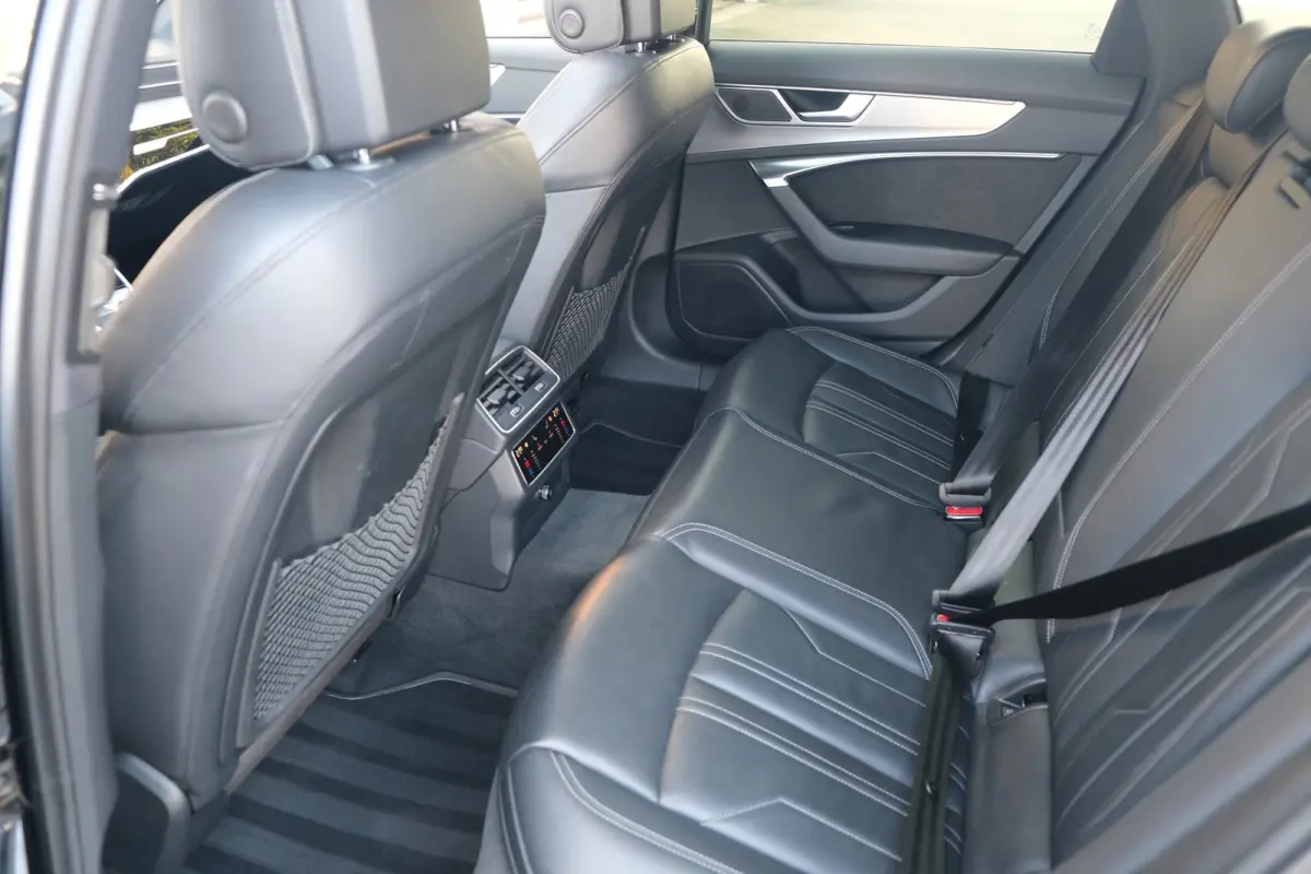 55 TFSI e quattro 2x S-line 367pk Pano Leder Trekhaak