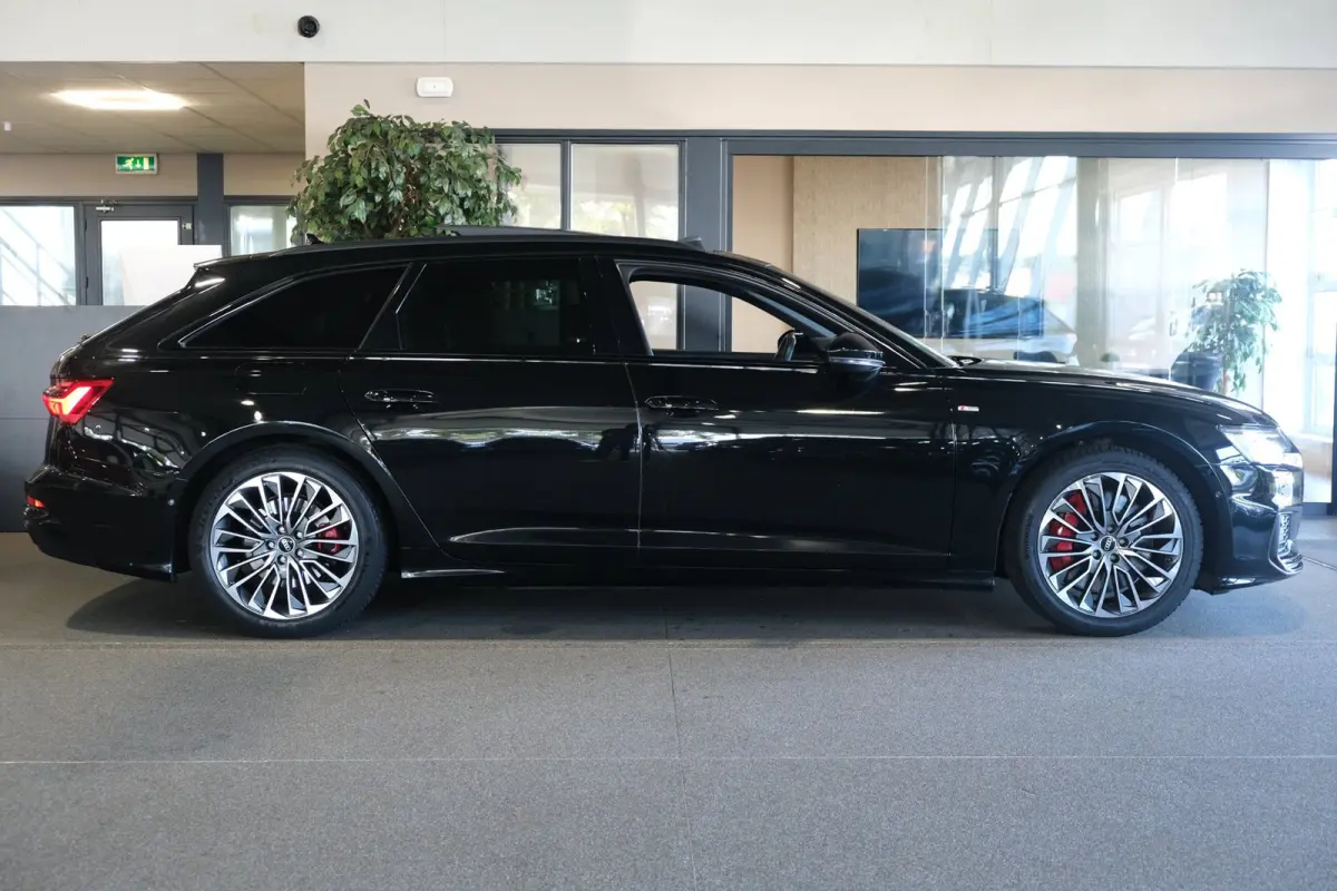 55 TFSI e quattro 2x S-line 367pk Pano Leder Trekhaak