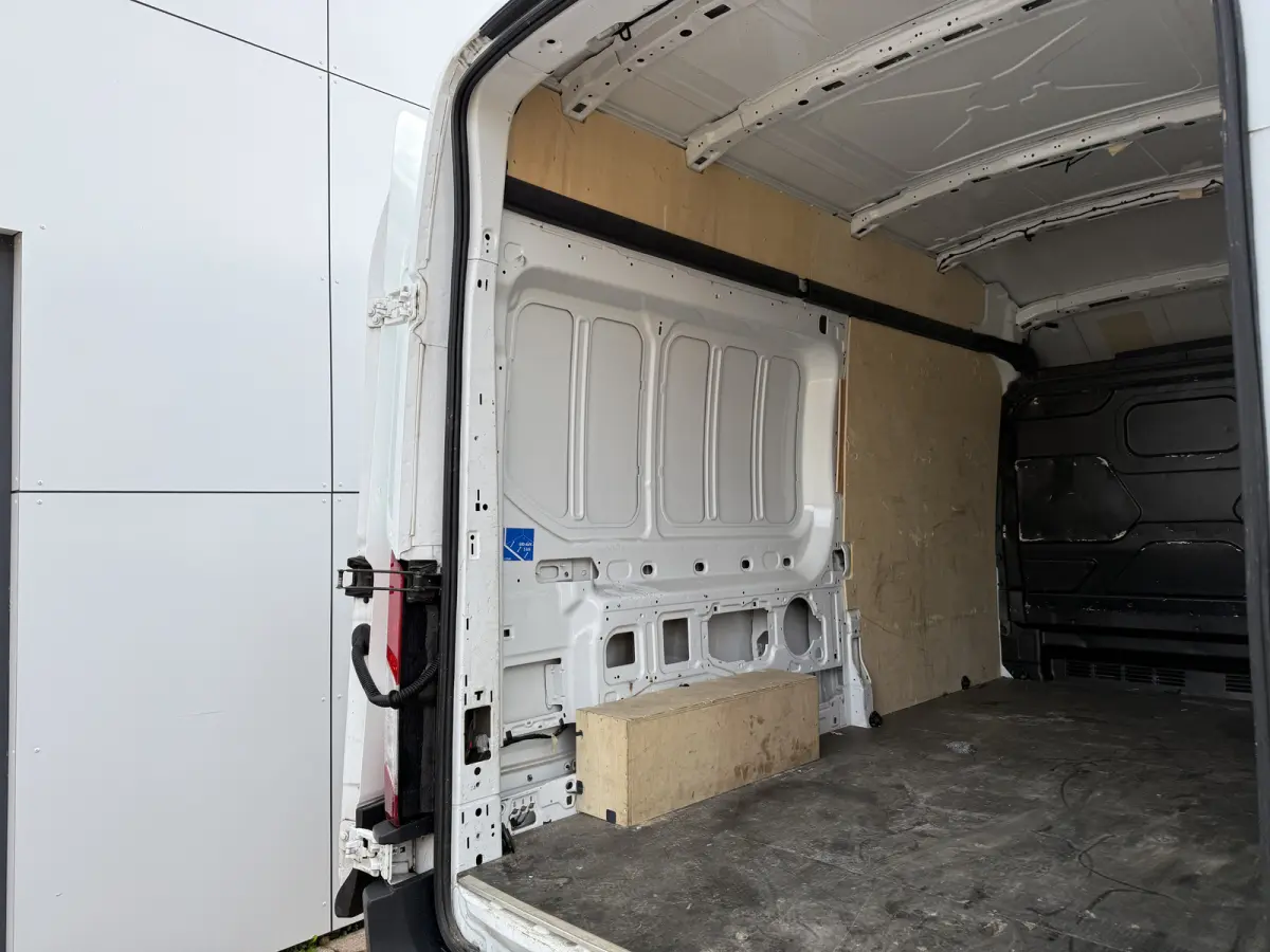 e-Transit 68kWh 184PK