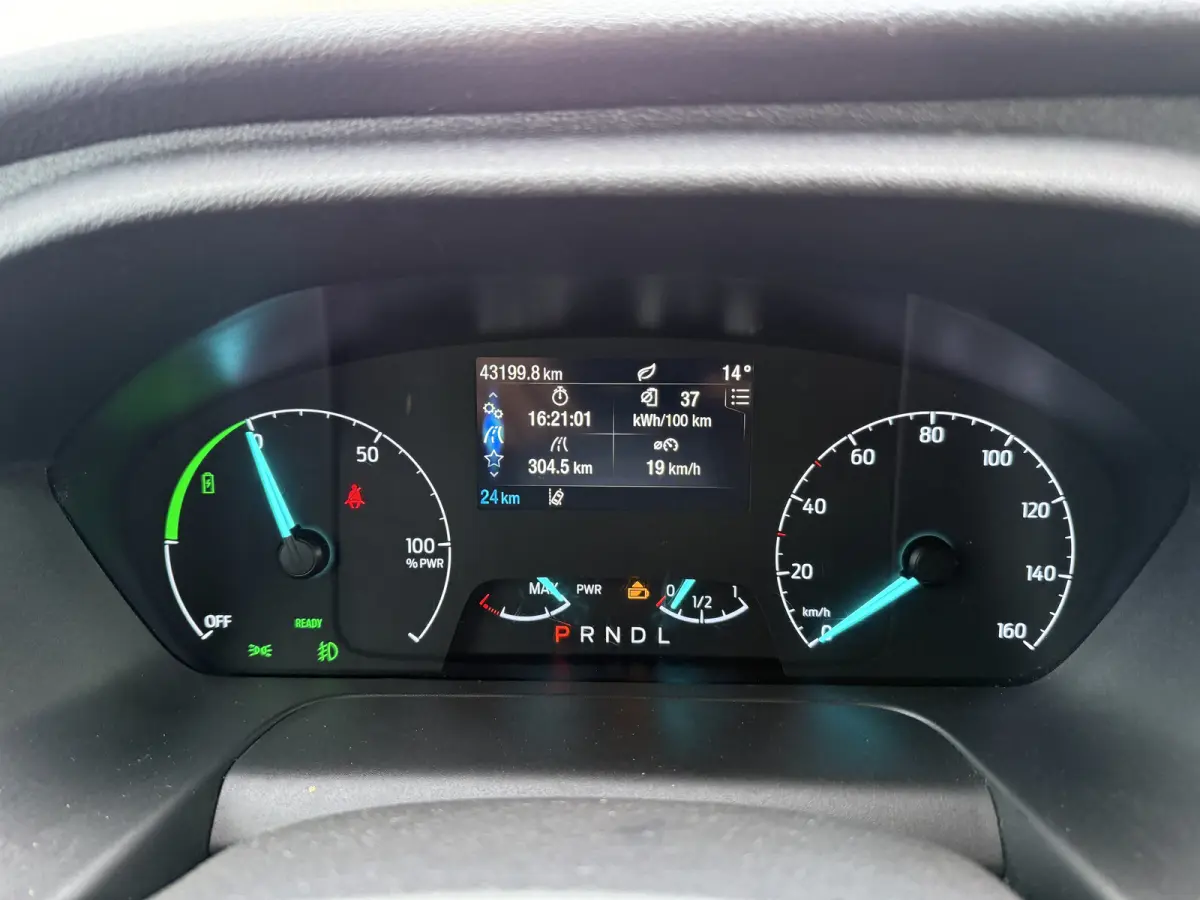 e-Transit 68kWh 184PK