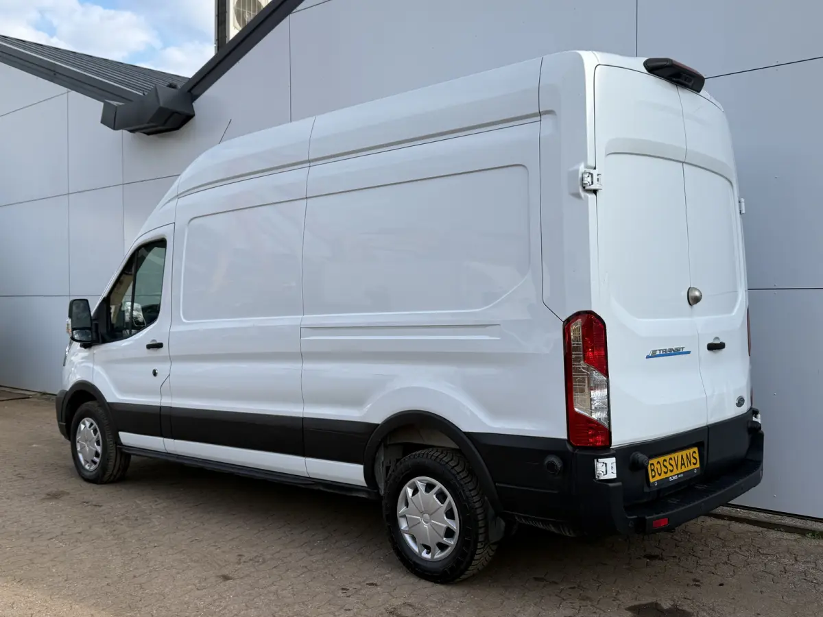 e-Transit 68kWh 184PK