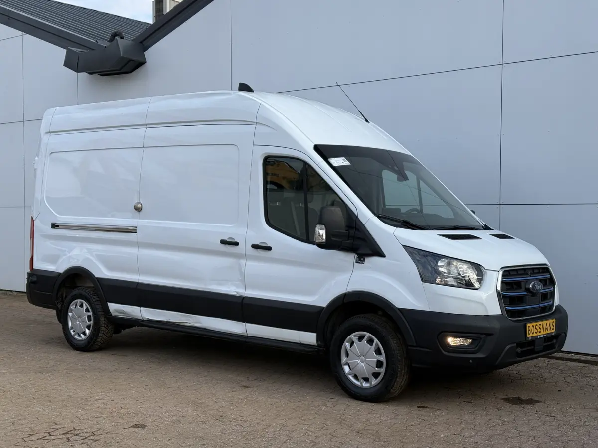 e-Transit 68kWh 184PK