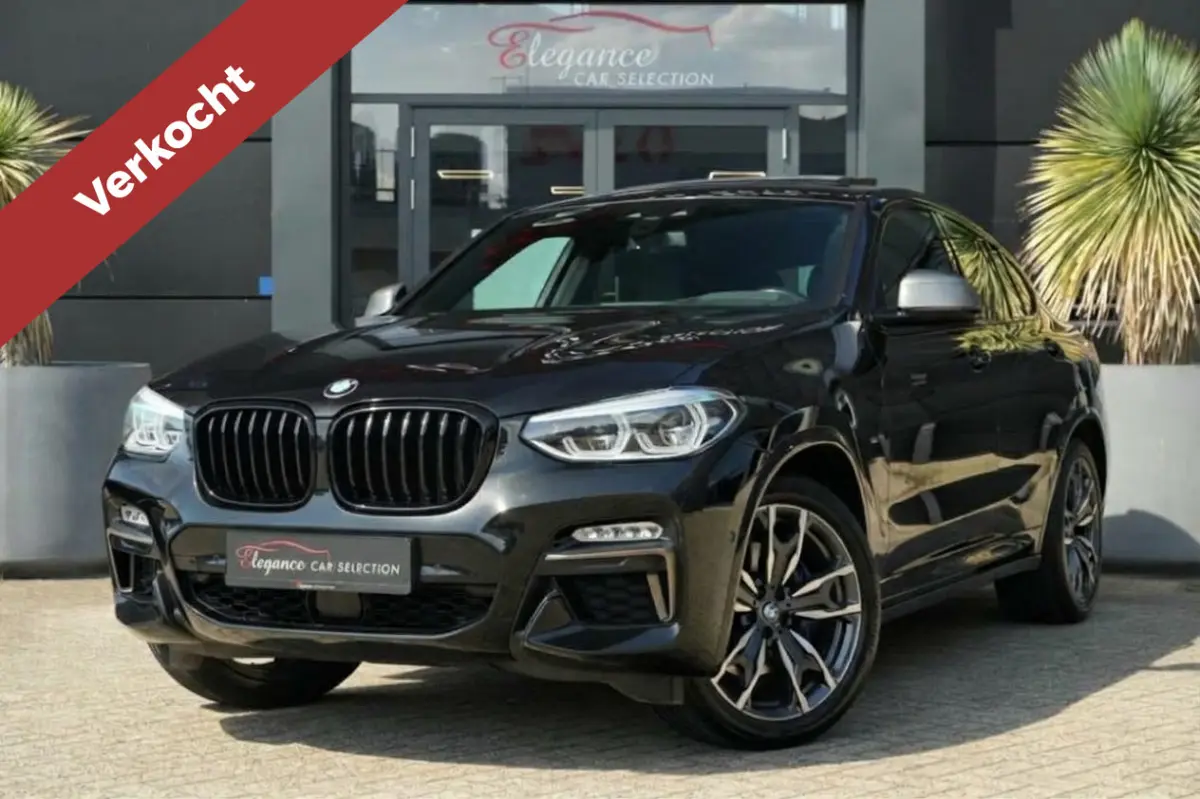 M40i High Executive | 354 PK | Panoramadak | Lederen bekleding | Adaptieve cruisecontrol | Trekhaak | BMW X4 M40i High Executive met 354 PK uit een 3.0-liter zescilinder benzinemotor, voorzi