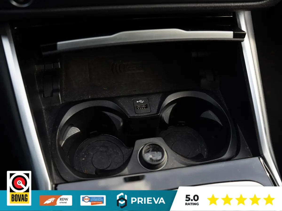 320d High Executive | Panoramadak | Vernasca leder | Camera