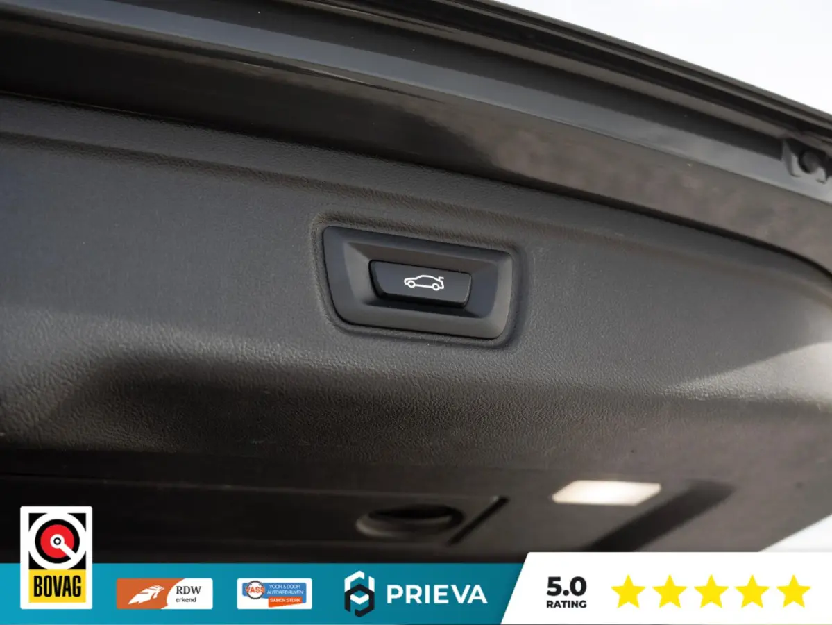 320d High Executive | Panoramadak | Vernasca leder | Camera