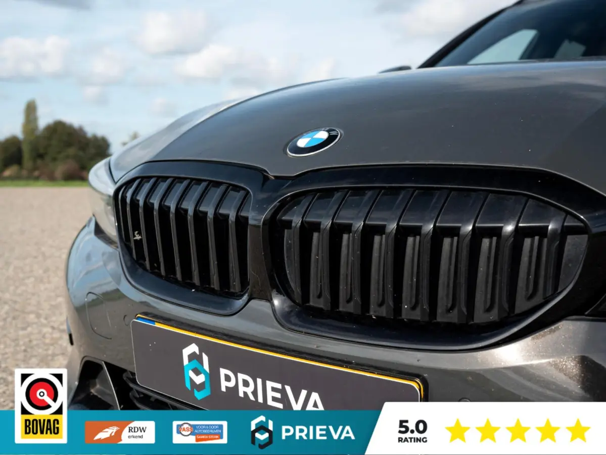 320d High Executive | Panoramadak | Vernasca leder | Camera