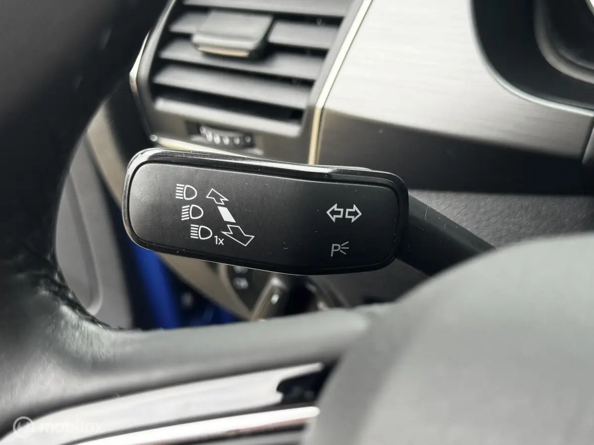 1.0 TSI 110PK DSG Style Business
