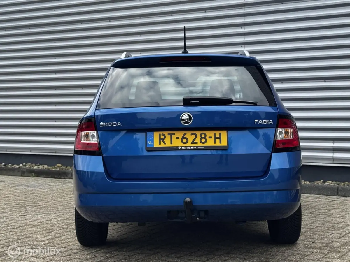 1.0 TSI 110PK DSG Style Business